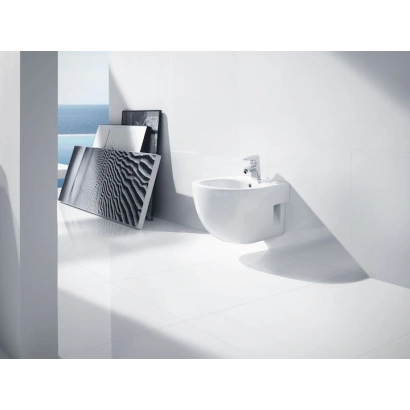 Bidet sospeso NEW MERIDIAN con fissaggi nascosti