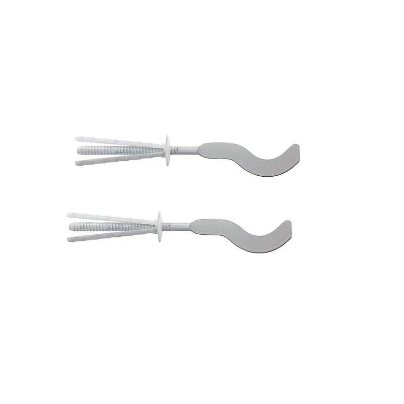 Coppia staffe/mensole TF 10-70 BP a sezione piatta per installazione radiatori in alluminio Coppia staffe/mensole TF 10-70 BP a sezione piatta per installazione radiatori in alluminio